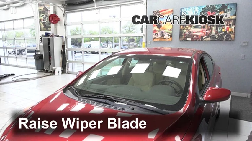 2013 Hyundai Elantra GLS 1.8L 4 Cyl. Sedan (4 Door) Escobillas de limpiaparabrisas delantero